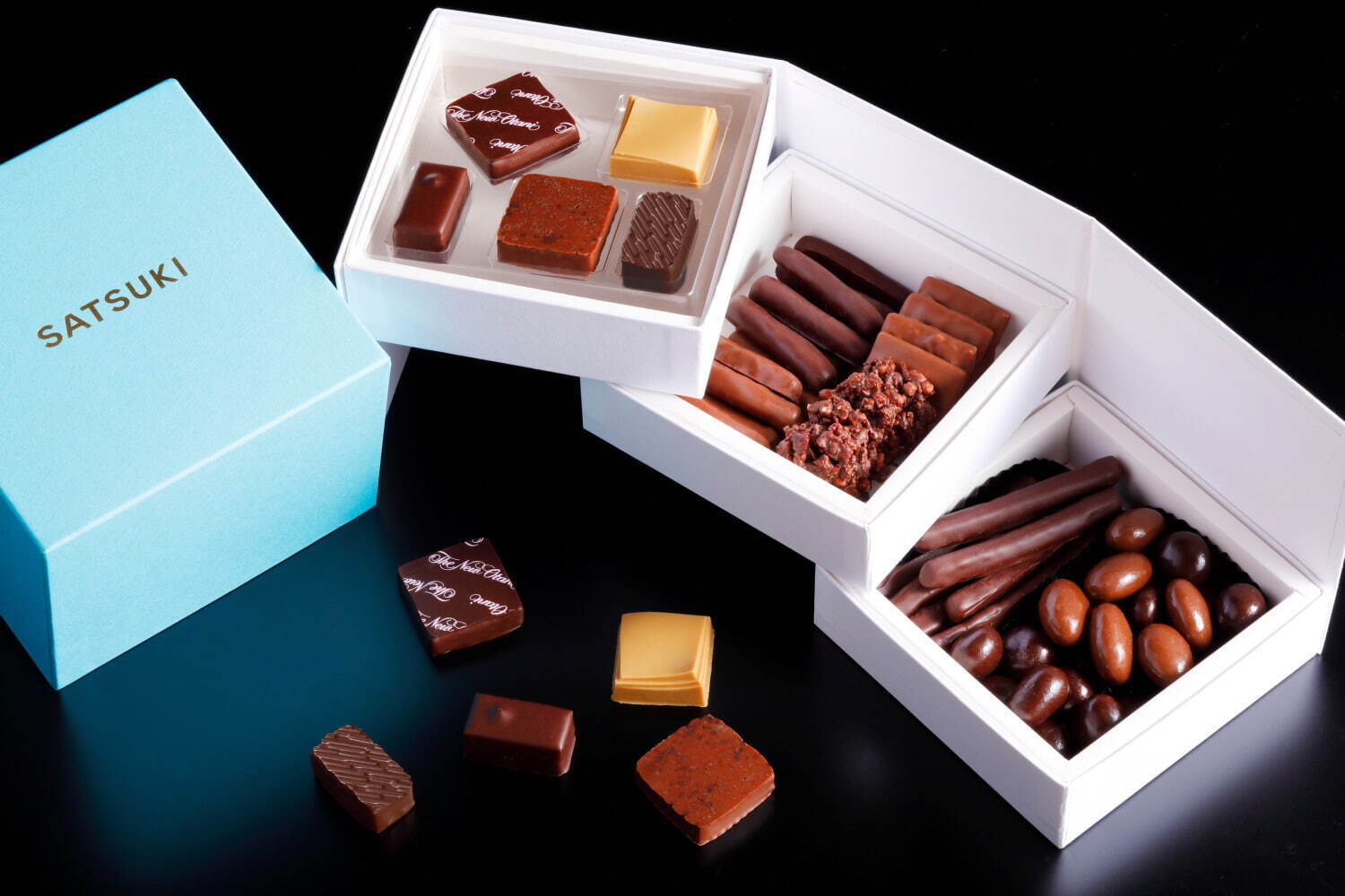 ホテルニューオータニ24年バレンタイン“スーパー”チョコレートケーキ＆ピエール・エルメのコラボBOX｜写真3