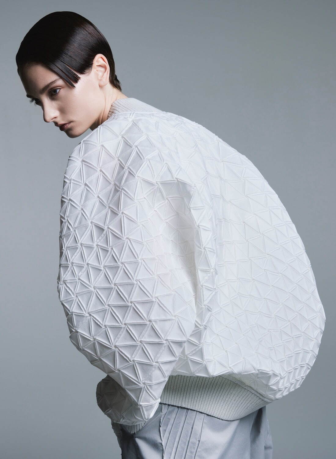 A-POC ABLE ISSEY MIYAKE＋Nature Architects 《TYPE-V Nature Architects project》
© ISSEY MIYAKE INC.