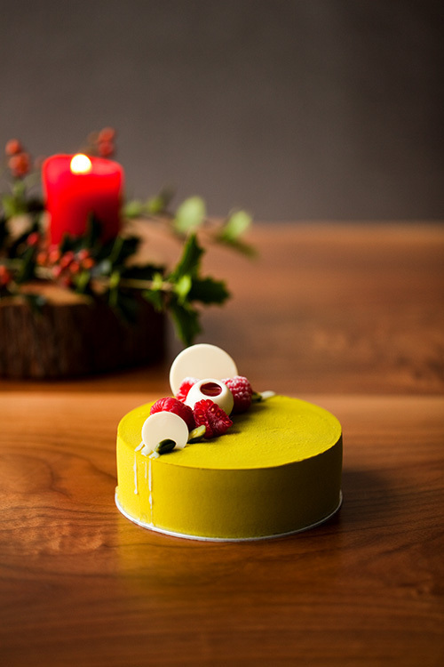 アンダーズ 東京が贈る初のクリスマスケーキ - 濃厚な味わいのブッシュ・ド・ノエルなど｜写真2