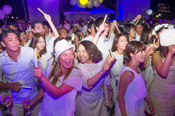 ドレスコード白のシークレット・ディナーパーティー「ディネ・アン・ブラン」が日本上陸｜写真10