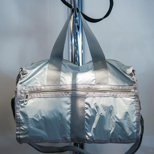 レスポートサックの新ライン発表 - “風船で浮くほど軽い”バッグが発売｜写真7