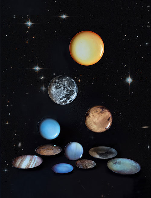 ディーゼルから‟宇宙”をテーマにしたテーブルウェア - 月や火星のプレート、宇宙飛行士型の花瓶｜写真4