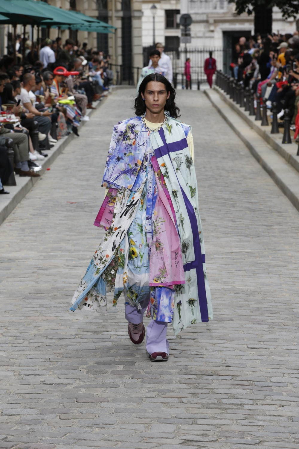 ルイ・ヴィトン 2020年春夏メンズコレクション - “花”が表す多様性、自由なファッションを求めて｜写真17
