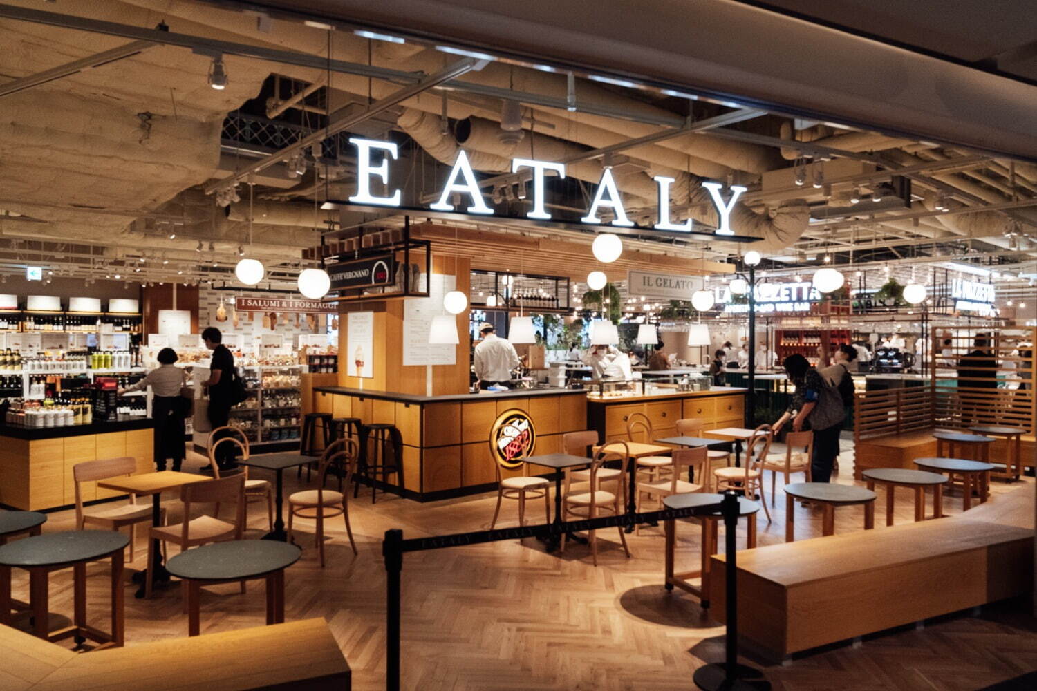 「イータリー」銀座に国内最大級店舗、イタリア料理“本場の味”をレストラン・カフェ・マーケットで楽しむ｜写真54