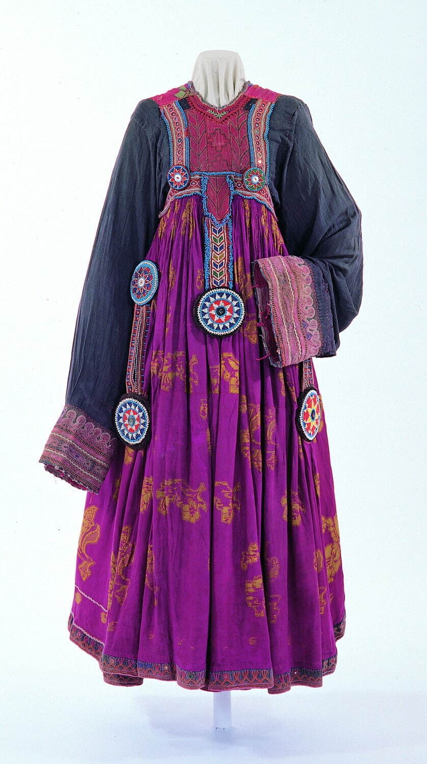 ドレス：ケミス アフガニスタン 松島きよえ収集 1970-80年代