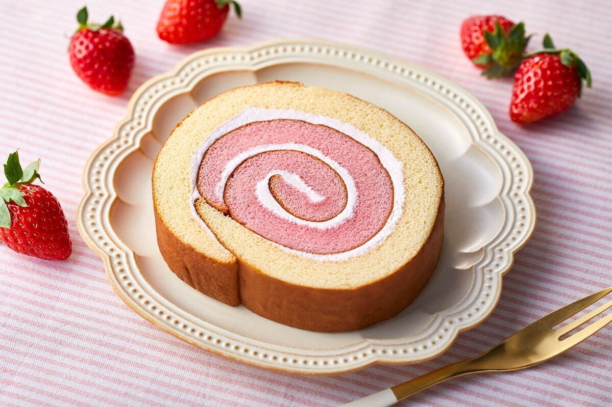 しっとりロールケーキ(栃木県産とちおとめ苺のジャム入りホイップ) 150円