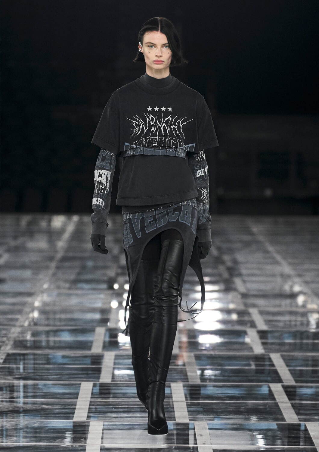 ジバンシィ(Givenchy) 2022-23年秋冬ウィメンズ&メンズコレクション  - 写真2