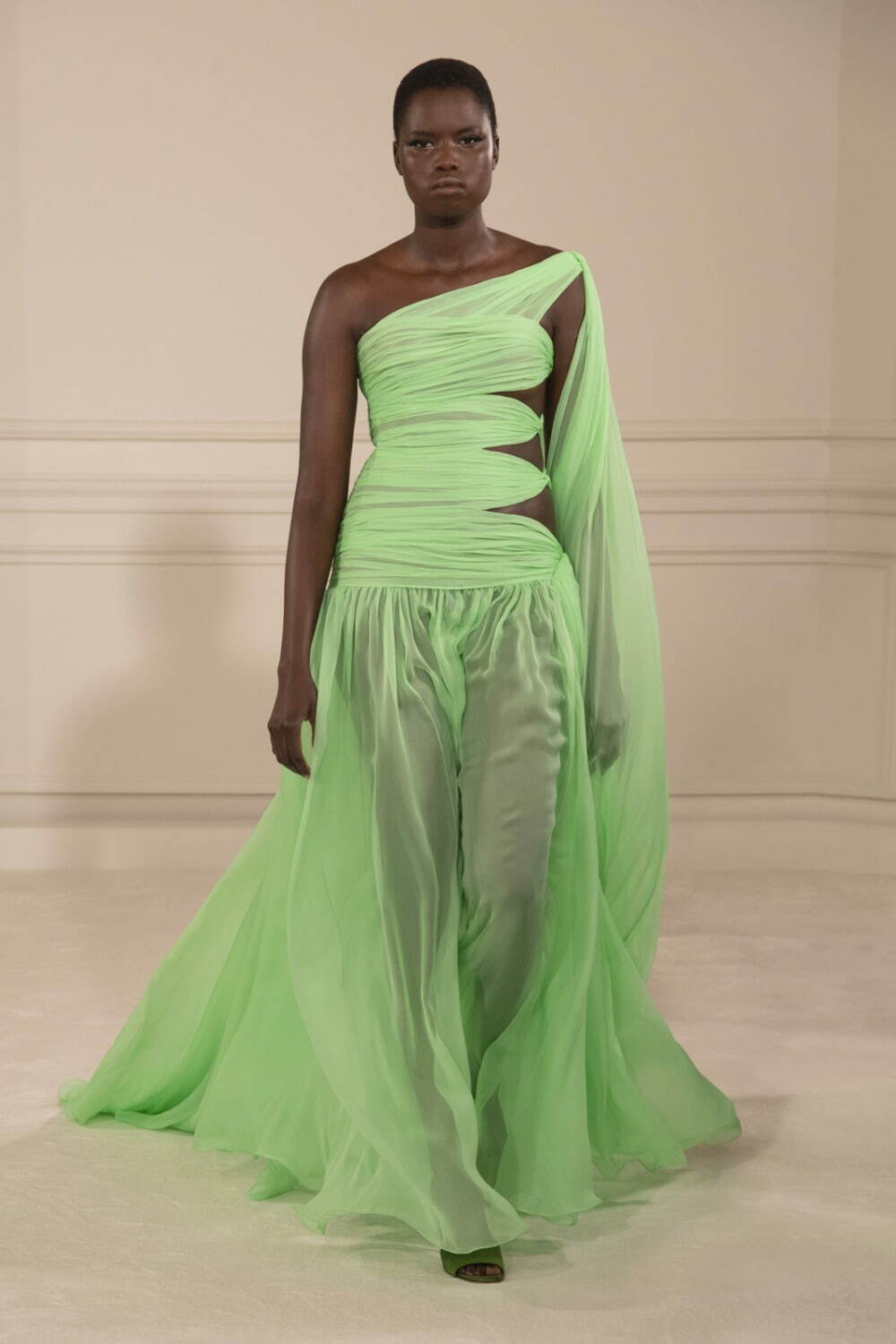 ヴァレンティノ オートクチュール(VALENTINO Haute Couture ) 2022年春夏ウィメンズ&メンズコレクション  - 写真23