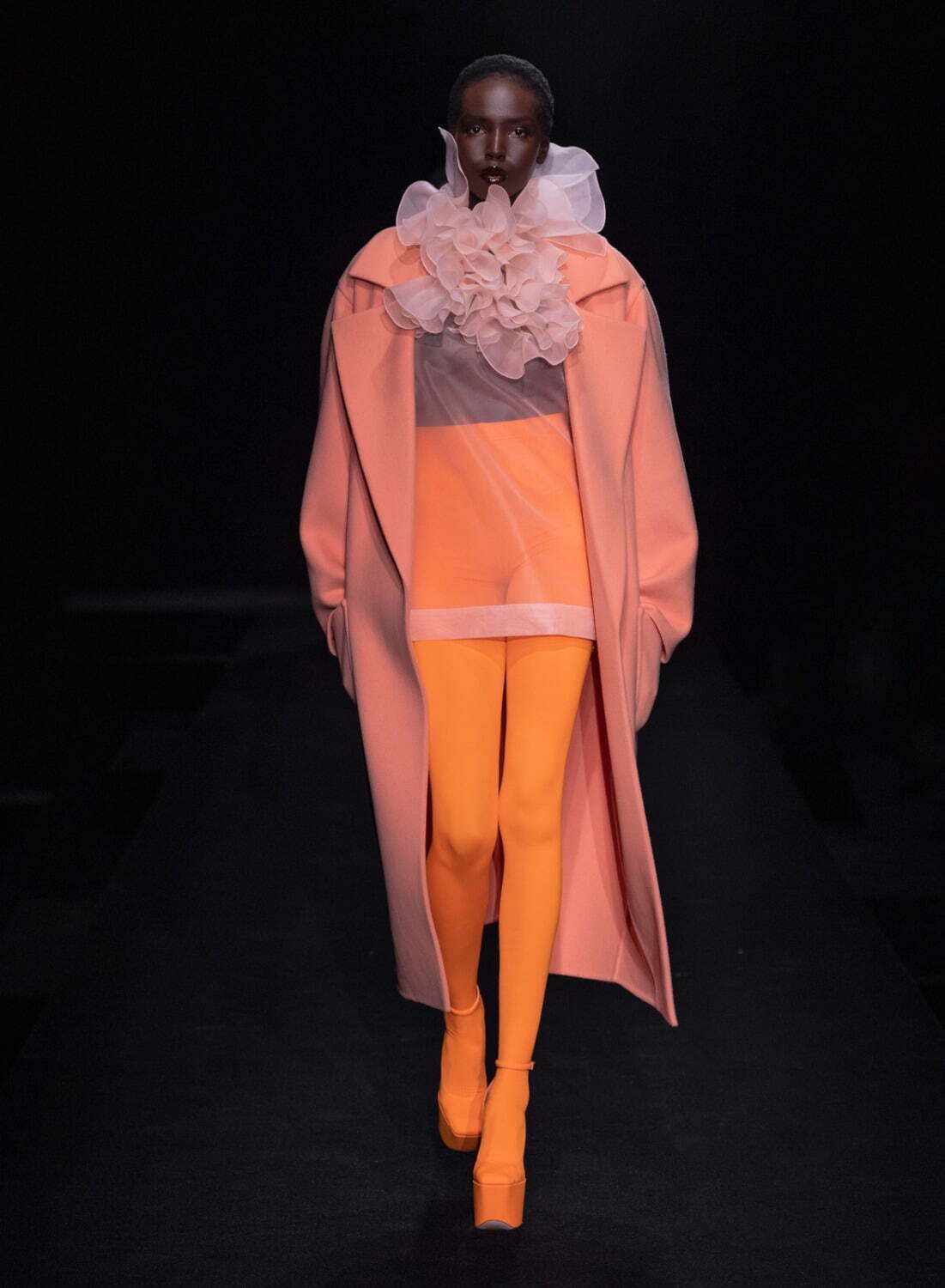 ヴァレンティノ オートクチュール(VALENTINO Haute Couture ) 2023年春夏ウィメンズ&メンズコレクション  - 写真12