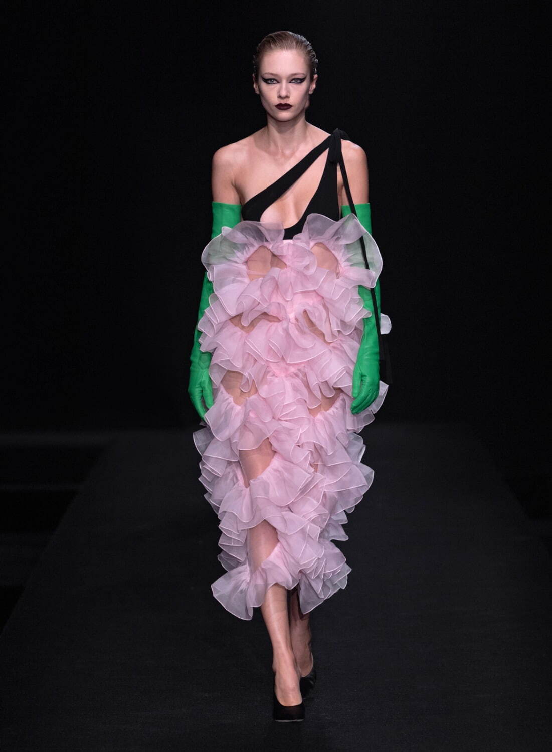 ヴァレンティノ オートクチュール(VALENTINO Haute Couture ) 2023年春夏ウィメンズ&メンズコレクション  - 写真23