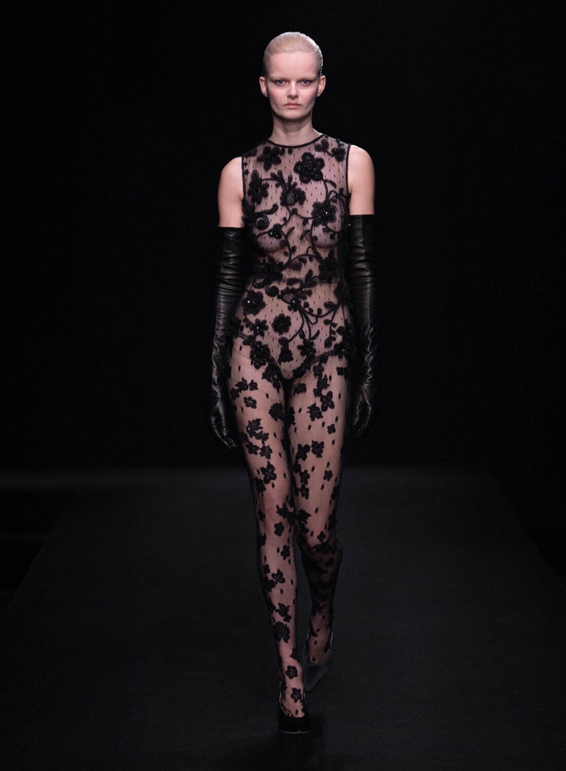 ヴァレンティノ オートクチュール(VALENTINO Haute Couture ) 2023年春夏ウィメンズ&メンズコレクション  - 写真76