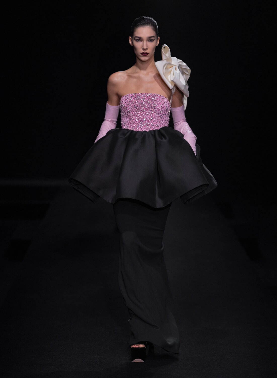 ヴァレンティノ オートクチュール(VALENTINO Haute Couture ) 2023年春夏ウィメンズ&メンズコレクション  - 写真81