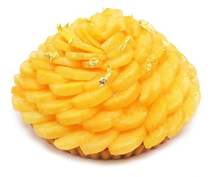 ＜カフェコムサ＞“黄金色のスイカ”「金色羅王」ケーキ、濃厚な甘み＆みずみずしい果肉たっぷり