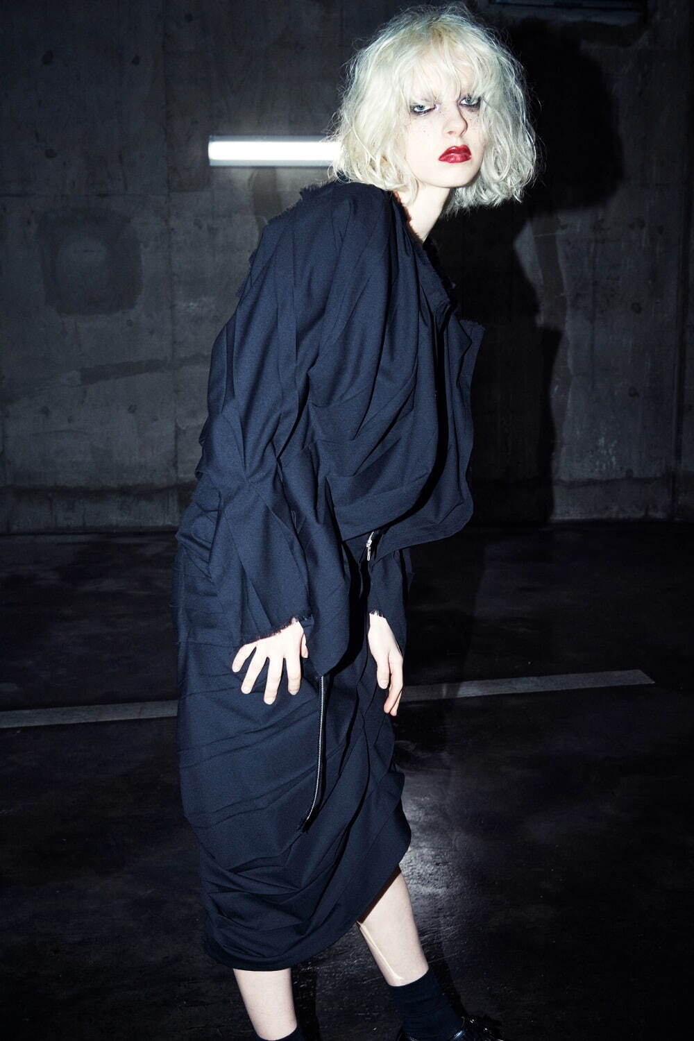 リミ フゥ“タータンチェック”の新作ウェア、アシンメトリードレスや黒シフォンを重ねたジャケット｜写真3