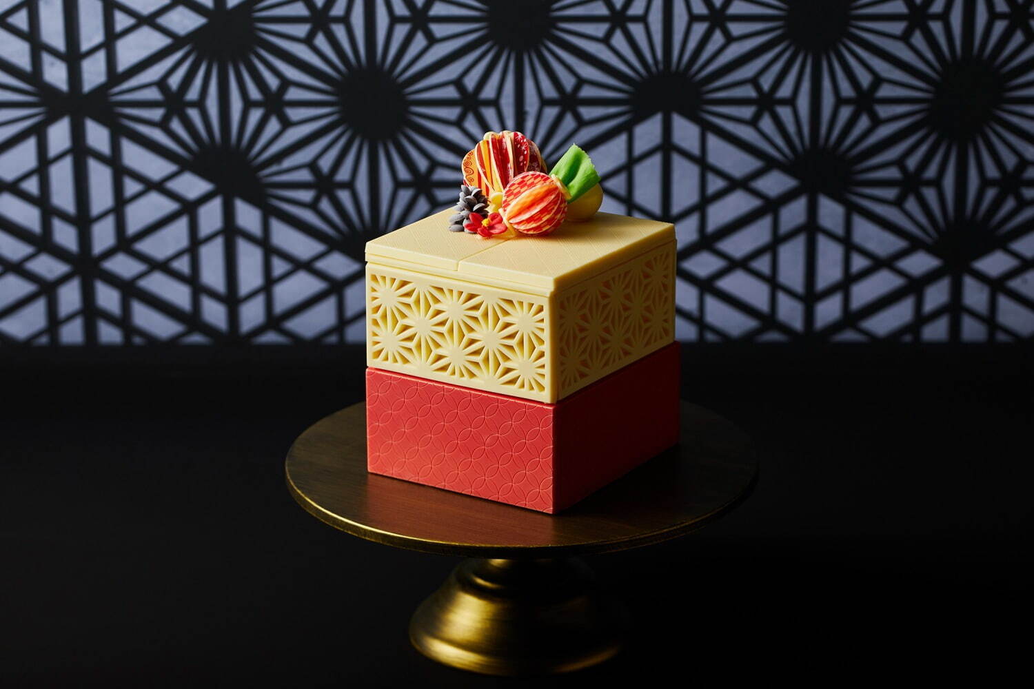 ＜ホテル雅叙園東京＞23年クリスマスケーキ、玉手箱型のケーキ詰め合わせや“和要素”抹茶ケーキなど
