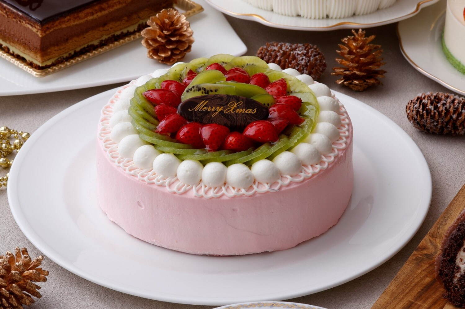 苺とピスタチオのムースケーキ 9,180円＜限定30台＞