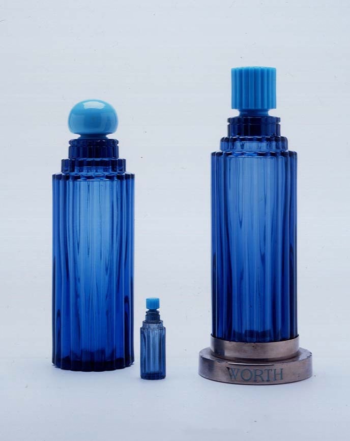 ルネ・ラリック 《香水瓶「ジュ・ルヴィアン」》(ウォルト社) 1929年12月2日原型制作 ポーラ美術館
マルク・ラリック 《香水瓶「ジュ・ルヴィアン」》(ウォルト社) 1952年以降 ポーラ美術館