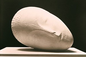 “20世紀彫刻の先駆者”ブランクーシの展覧会がアーティゾン美術館で、“純粋なフォルム”の探究をたどる