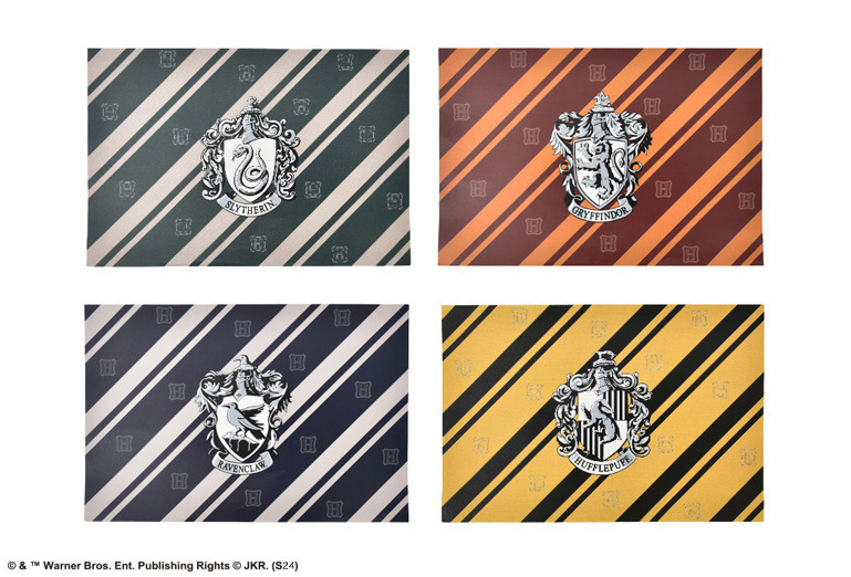 Q-pot.×『ハリー・ポッター』25年“ホグワーツの紋章付き”ランドセル、魔法の杖専用ホルダーも｜写真6