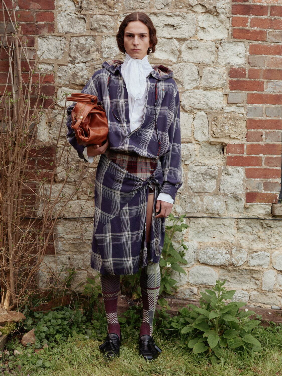 ヴィヴィアン・ウエストウッド(Vivienne Westwood) 2024-25年秋冬ウィメンズ&メンズコレクション  - 写真1