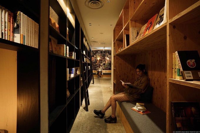 “泊まれる本屋”「BOOK AND BED TOKYO」が福岡パルコにオープン｜写真1