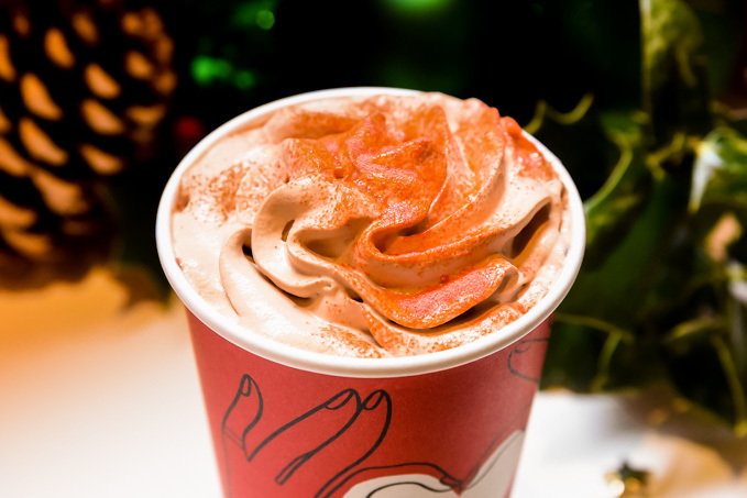 スターバックス(Starbucks Coffee) クリスマス ラズベリー モカ フラペチーノ｜写真4