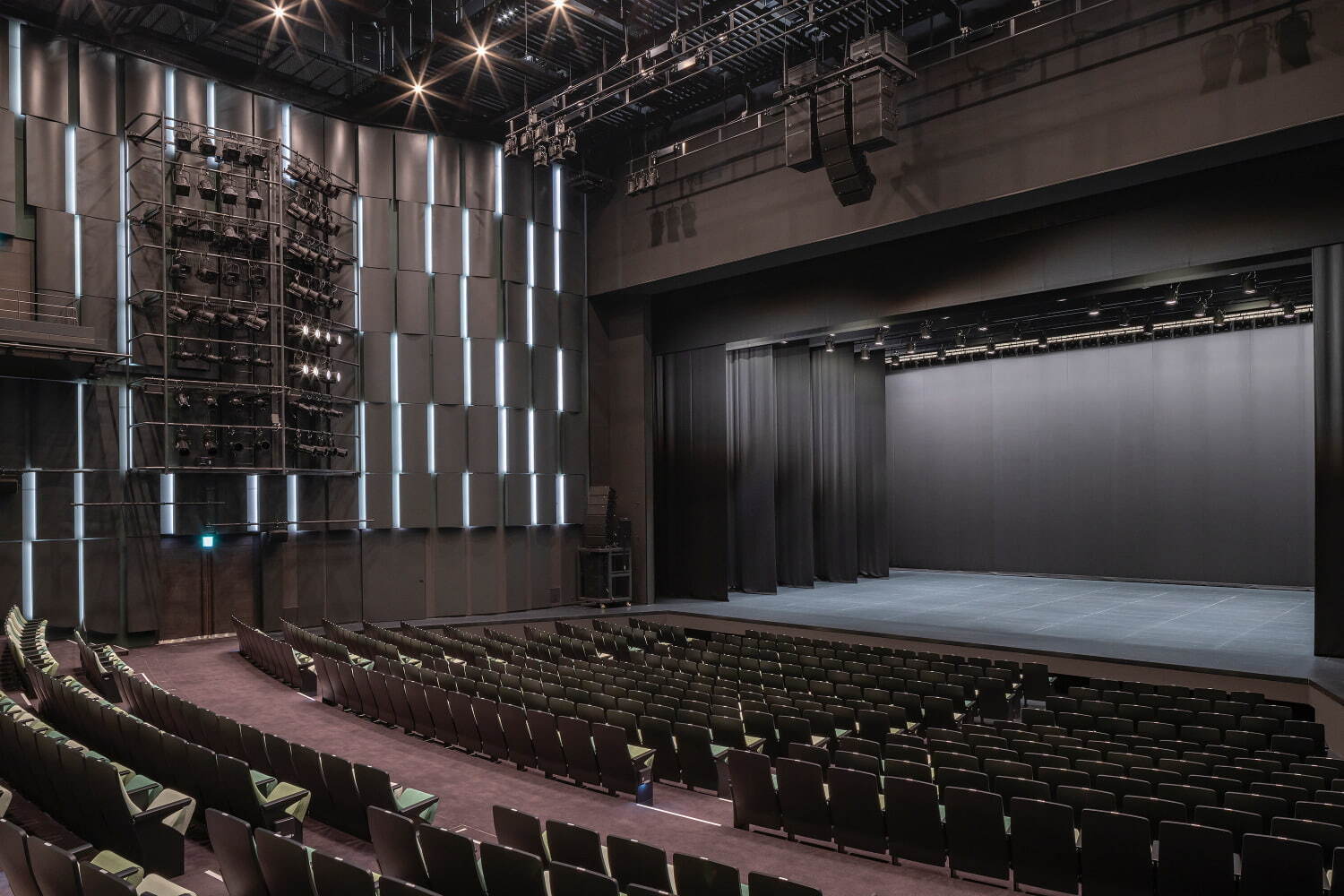 JR大阪駅直結の新劇場「SkyシアターMBS」約1,300席を整備、24年竣工「JPタワー大阪」内に｜写真2