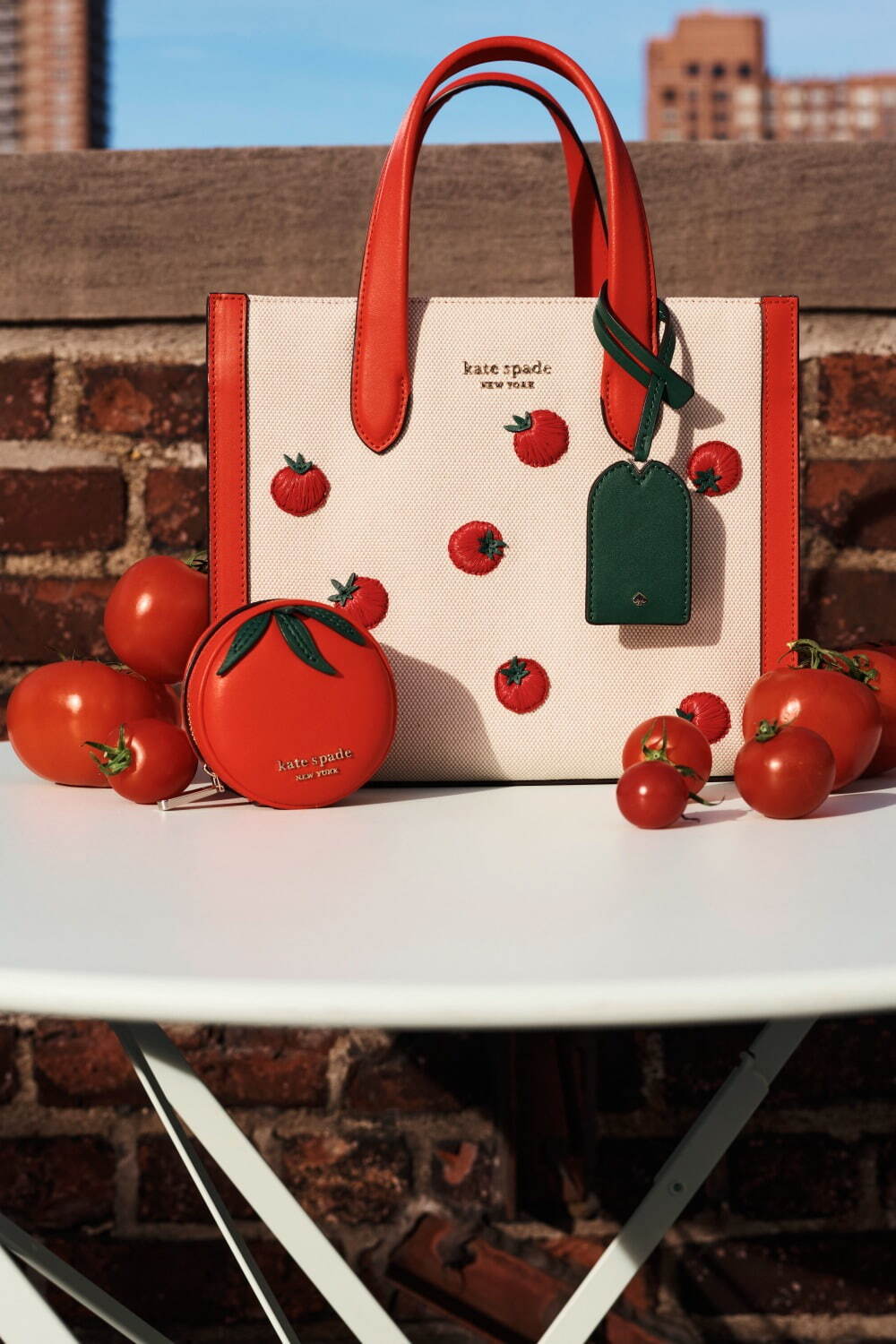 ケイト・スペード22年夏の新作バッグ、真っ赤なトマトのハンドバッグ＆ピンクグレープフルーツかごバッグ｜写真66