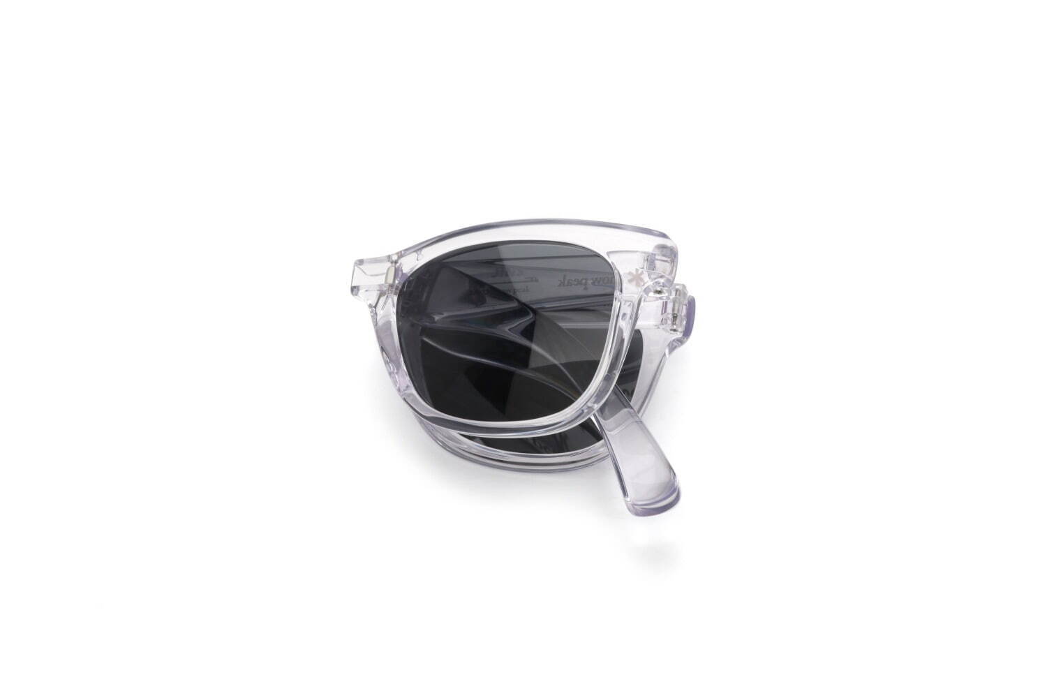JINS×スノーピーク フォールディングサングラス 2型6種 11,000円