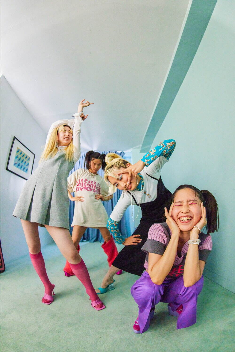 フィルモア×CHAIのコラボウェア、丸いカッティングを施した“ワガママ”ドレスなど渋谷パルコに｜写真1