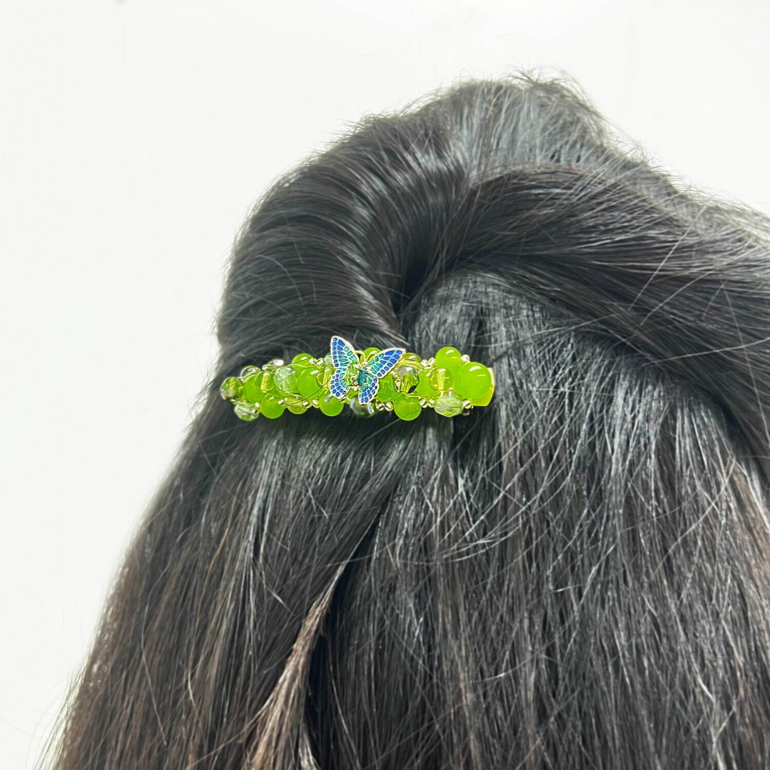 アナ スイ“ぶどう”のガラスアクセサリー、蝶が舞うヴィンテージ風ネックレスやイヤリング｜写真17