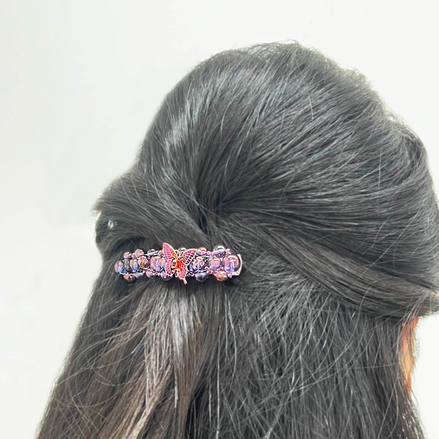 アナ スイ“ぶどう”のガラスアクセサリー、蝶が舞うヴィンテージ風ネックレスやイヤリング｜写真15