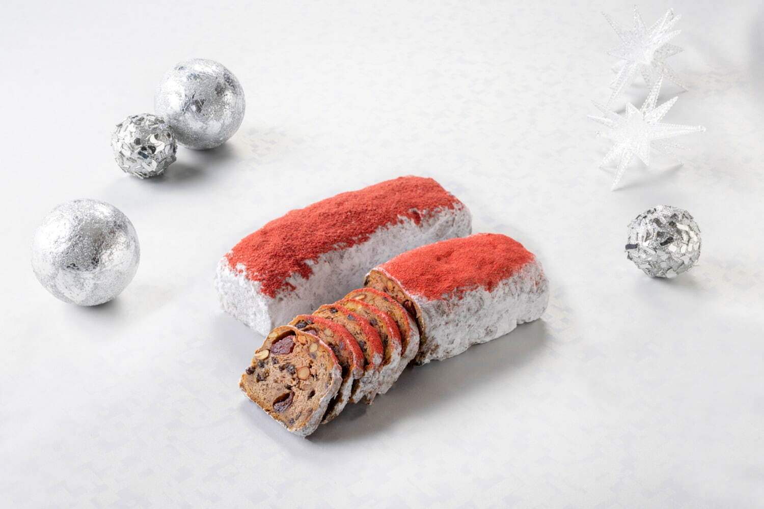 グランド ハイアット 東京のクリスマスケーキ2022、“高さ約30㎝”お菓子の家や深紅のケーキなど｜写真18