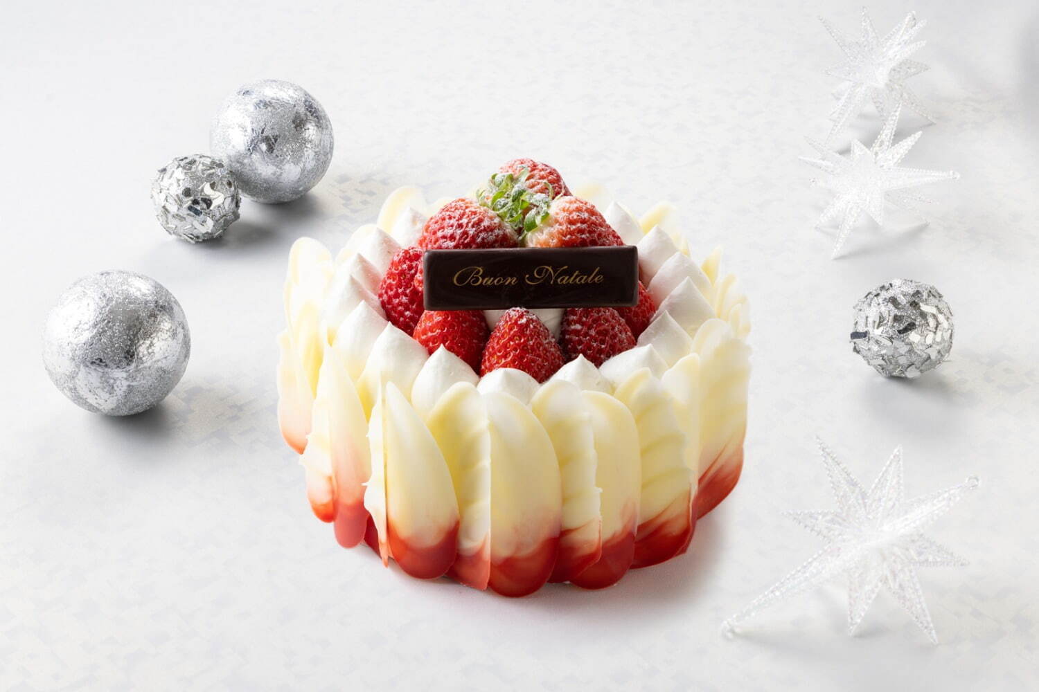 グランド ハイアット 東京のクリスマスケーキ2022、“高さ約30㎝”お菓子の家や深紅のケーキなど｜写真21
