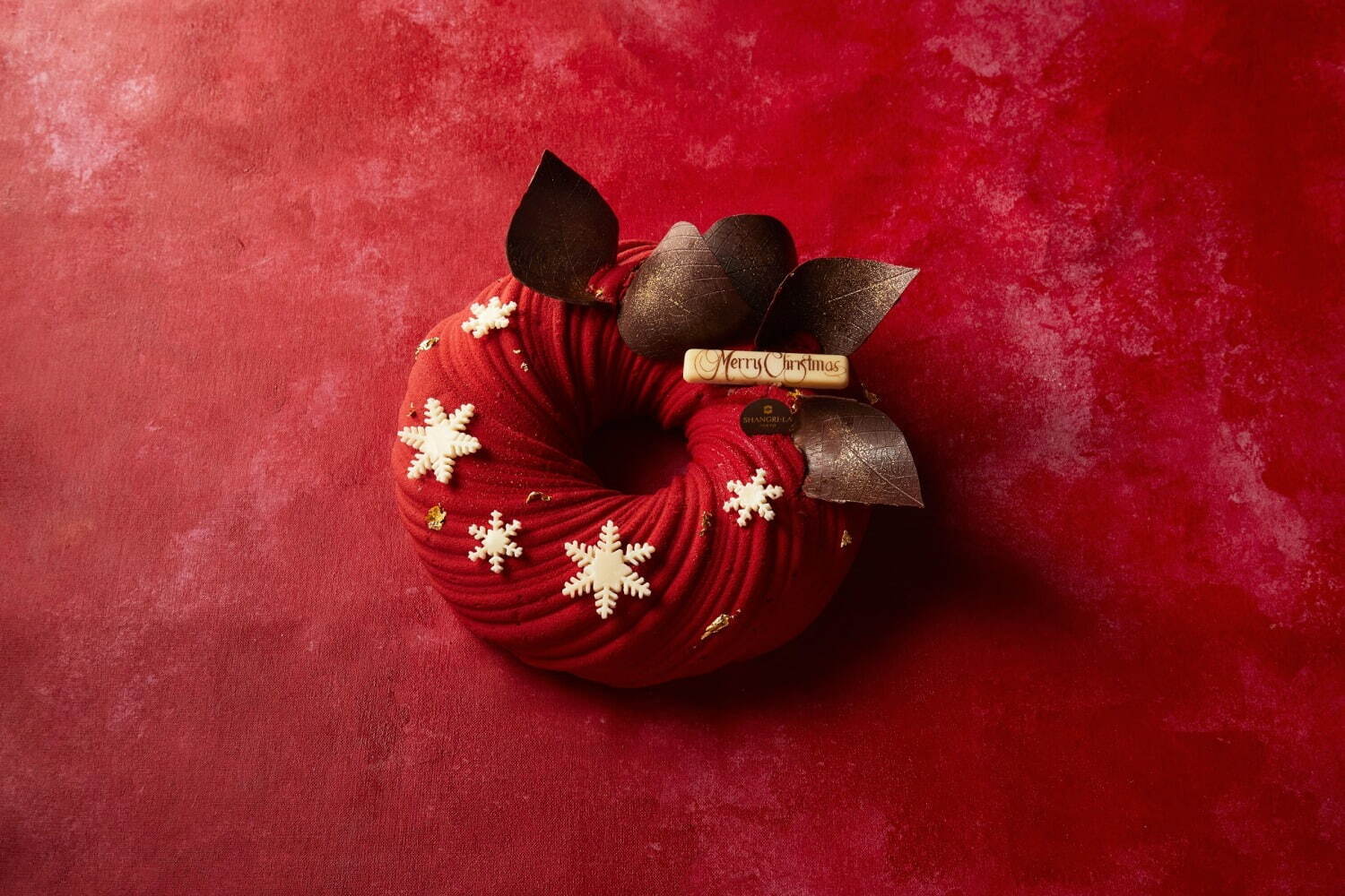 シャングリ・ラ 東京のクリスマスケーキ22年、“真っ赤なリース型”ムース＆濃厚マロンチョコケーキ｜写真6