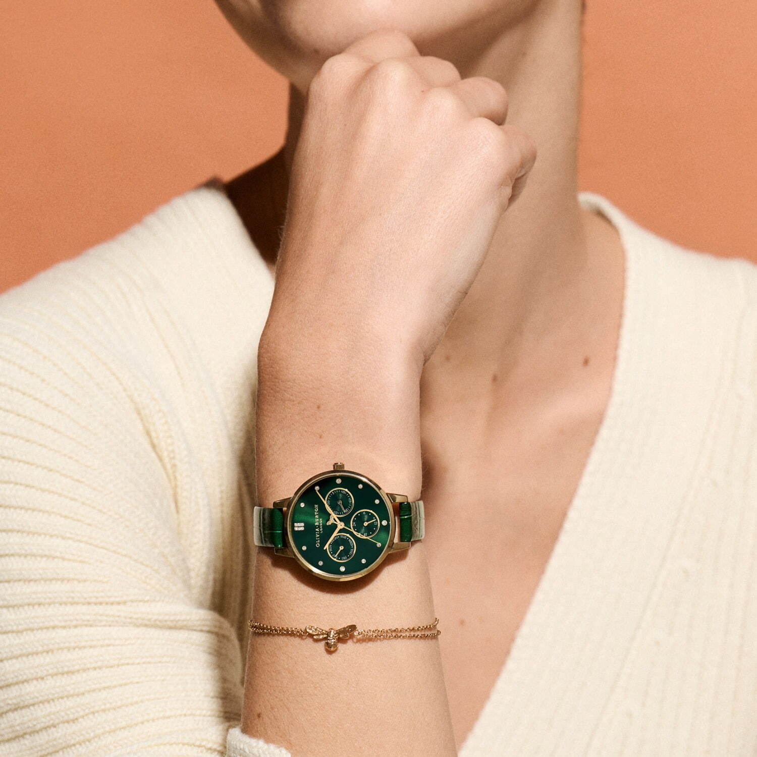 オリビア・バートン新作“イギリスの街＆長屋”着想、輝くクリスタルのメッシュバンド腕時計｜写真31