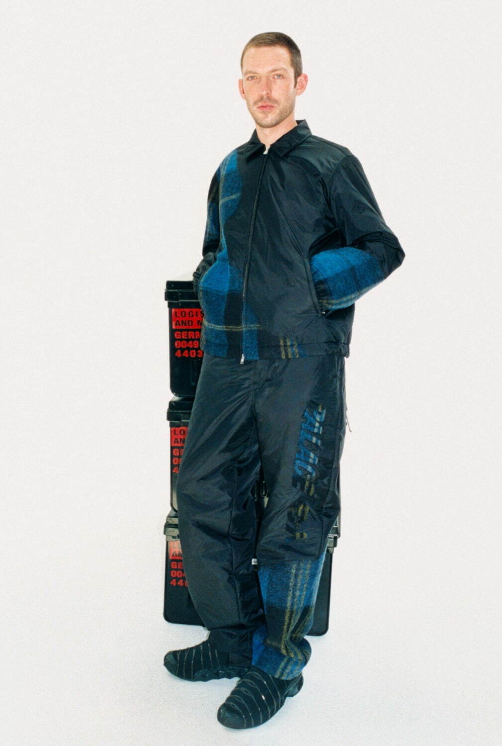 Y-3×パレス スケートボード、バラのグラフィックを施したコラボスニーカー＆Tシャツなど｜写真95