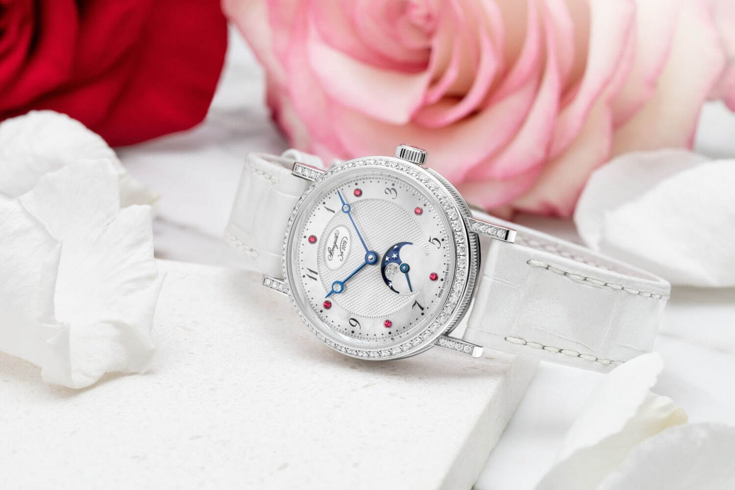ブレゲのバレンタイン限定腕時計、真っ赤なルビー装飾＆レッドアリゲーターストラップ｜写真5