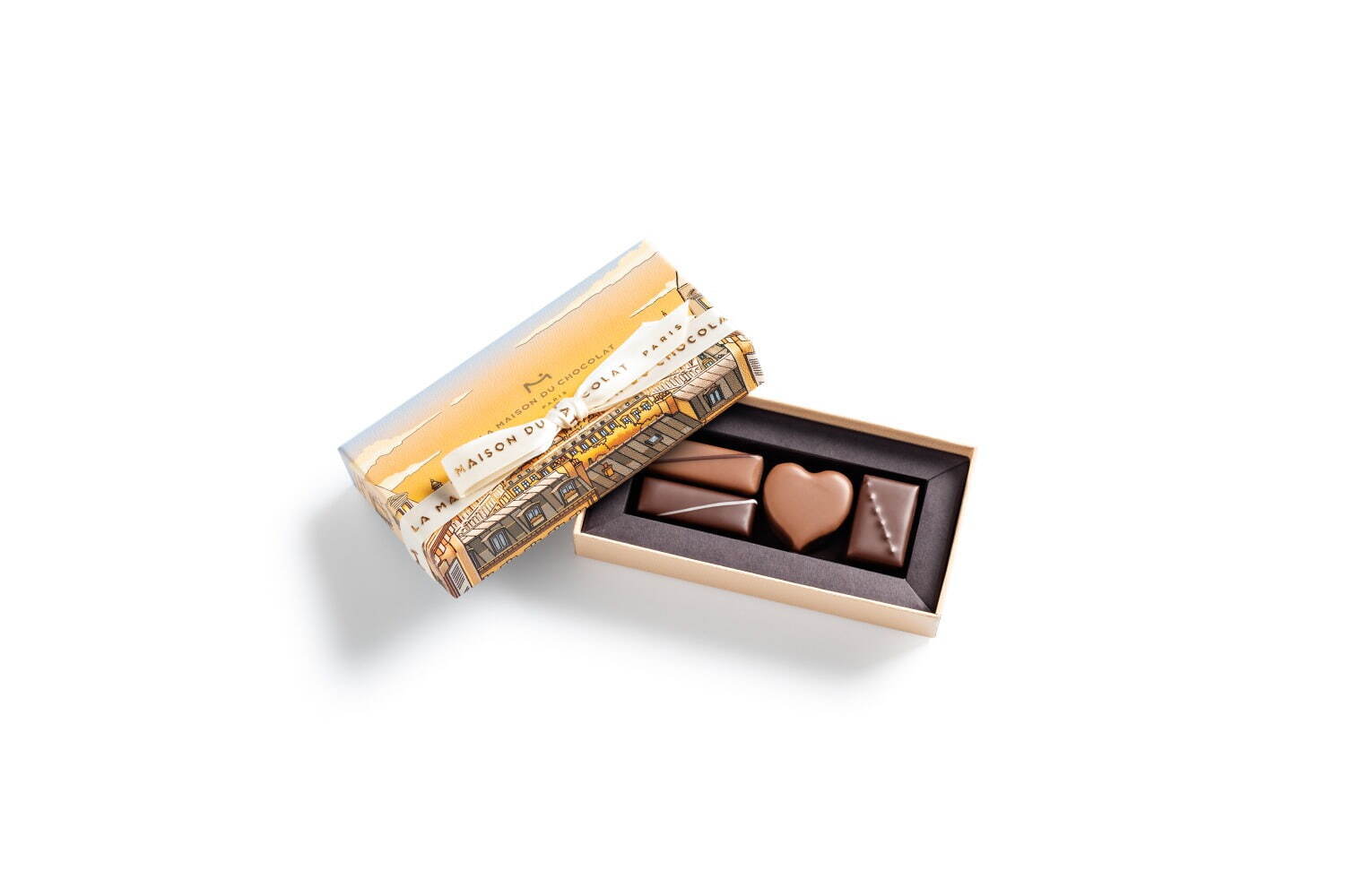 ラ・メゾン・デュ・ショコラのバレンタイン、燃えるようなハートチョコ＆“パリ”イメージの限定ボックス｜写真1